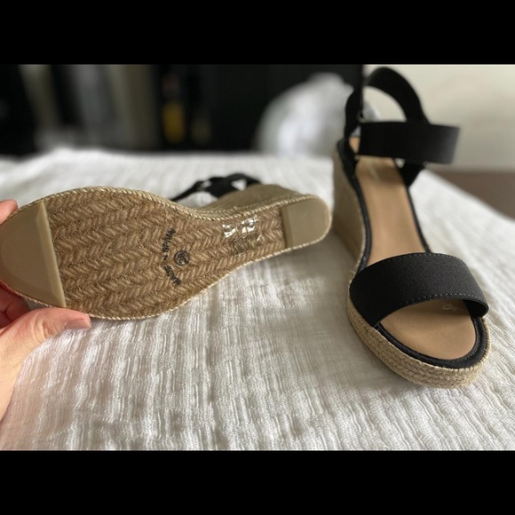 Black Wedge Sandals - Picture 5 of 6